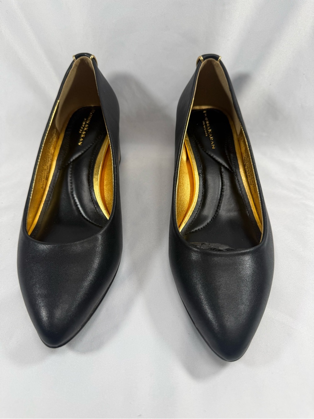 Donna Karan New York Womens Raegan Mid Pump Black Sz 7M Retail $160